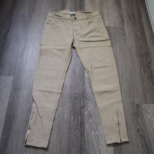 FASHION NOVA SIZE 34 BEIGE